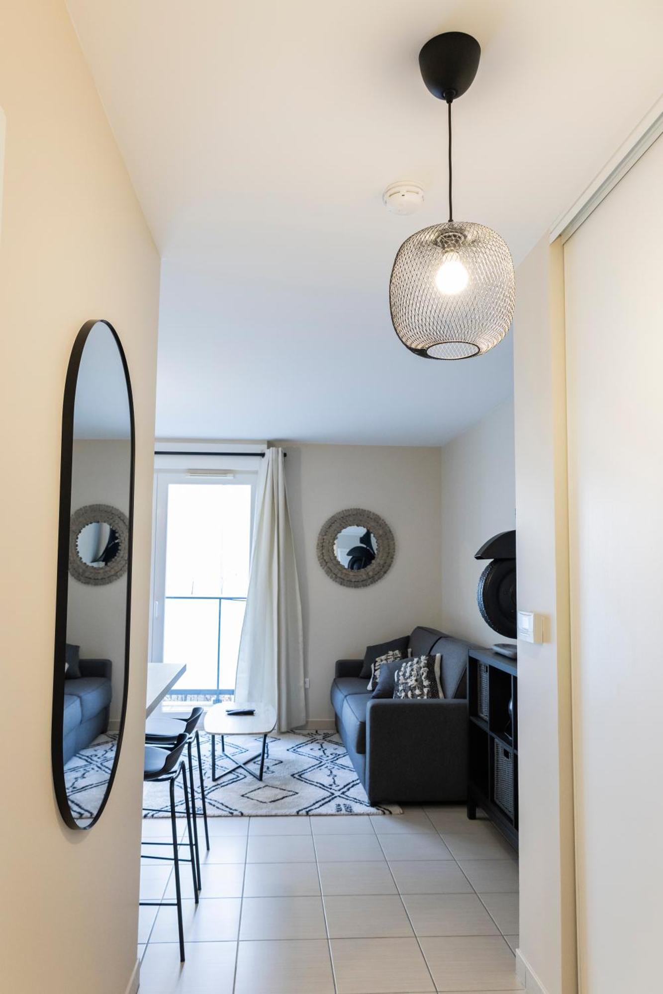 Charmant Studio En Residence Avec Parking Bussy-Saint-Georges Bagian luar foto