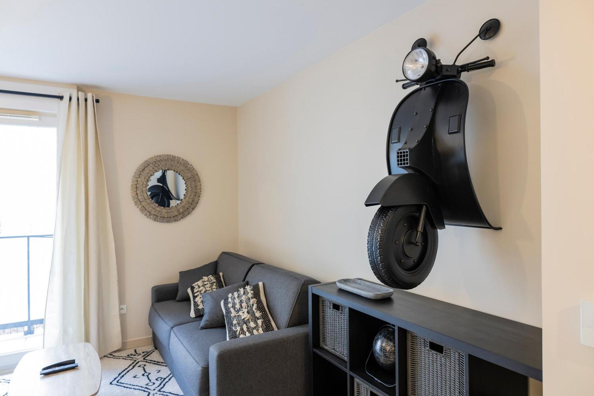 Charmant Studio En Residence Avec Parking Bussy-Saint-Georges Bagian luar foto