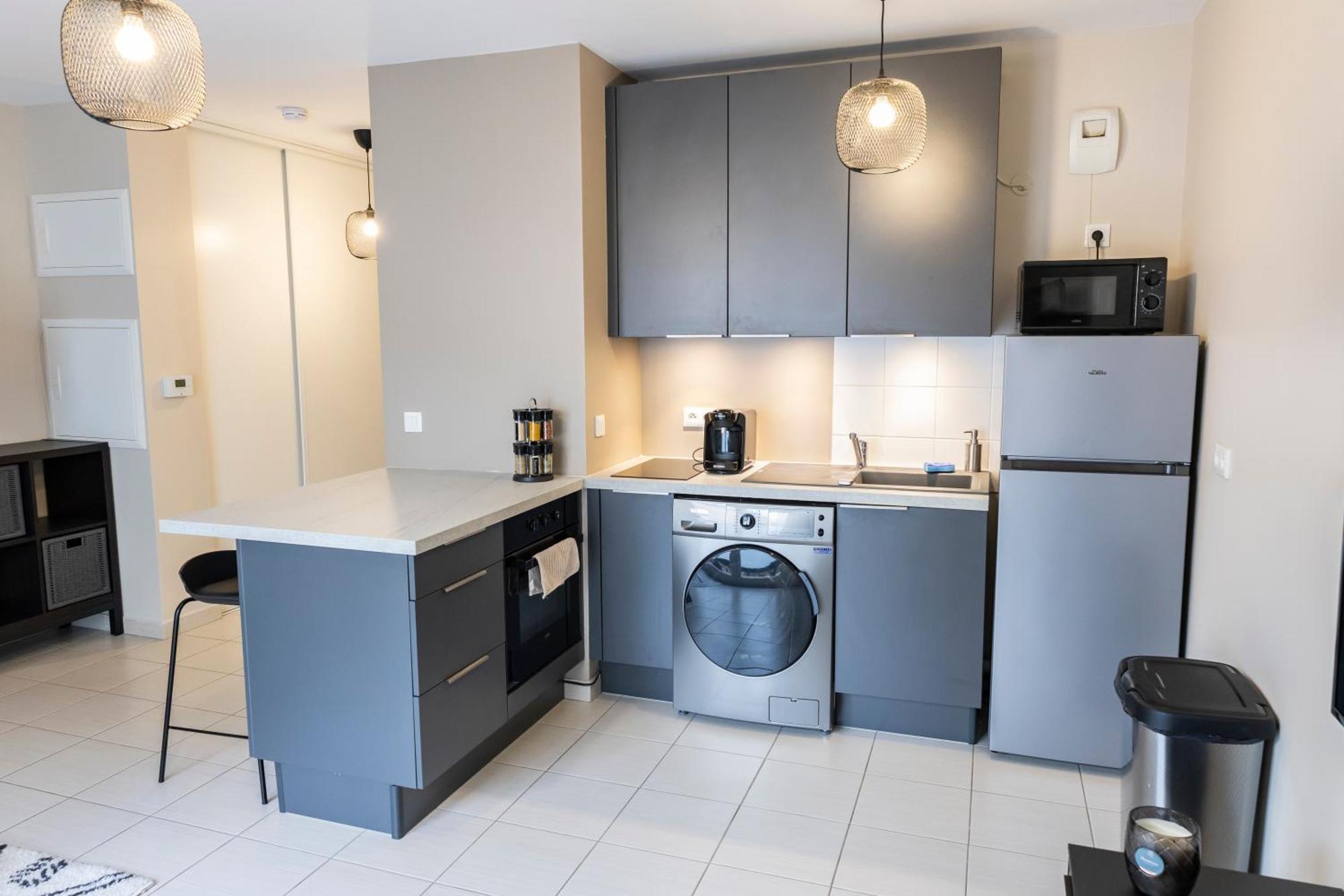 Charmant Studio En Residence Avec Parking Bussy-Saint-Georges Bagian luar foto